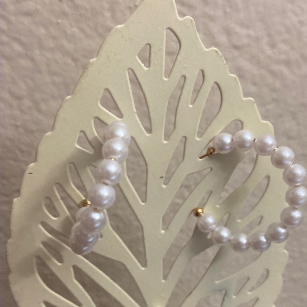 5/$10❤️❤️❤️NEW Faux Pearl Hoop Post Pierced Earrings